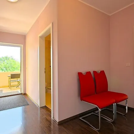 Daris & Kalas 아파트 *